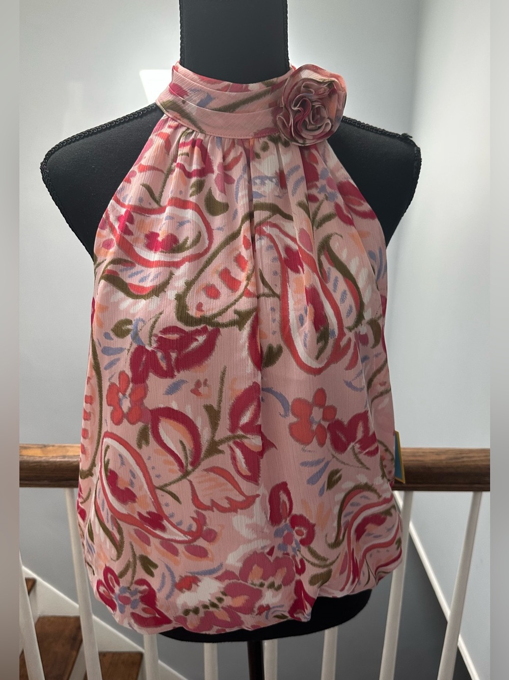 NWT CeCe Pink Floral Halter Blouse with Decorative Neck Rosette detail